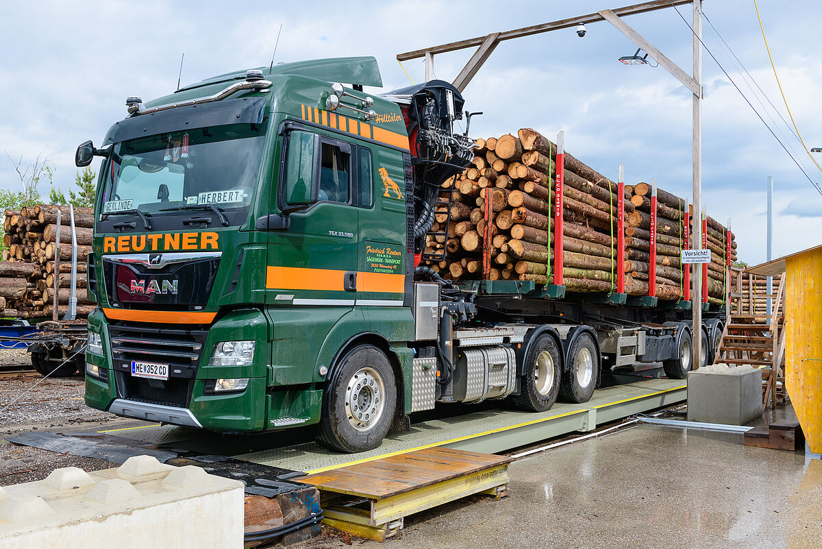 Offizielle Inbetriebnahme des Holzterminals Amstetten